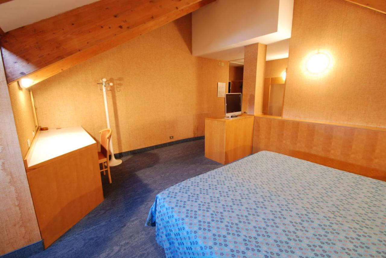 Double Room,1330434131:JPEG